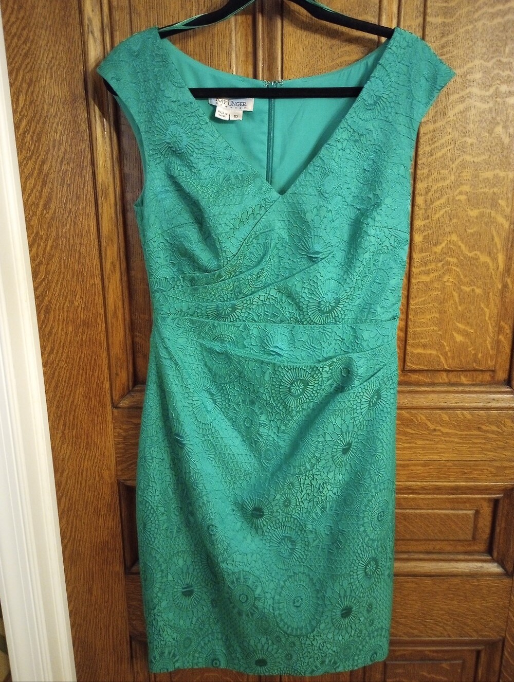 Kay Unger Dress, Size 10 Excellent Condition
